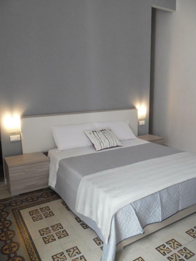 Le Vie Del Centro Hotel Palermo Exterior photo